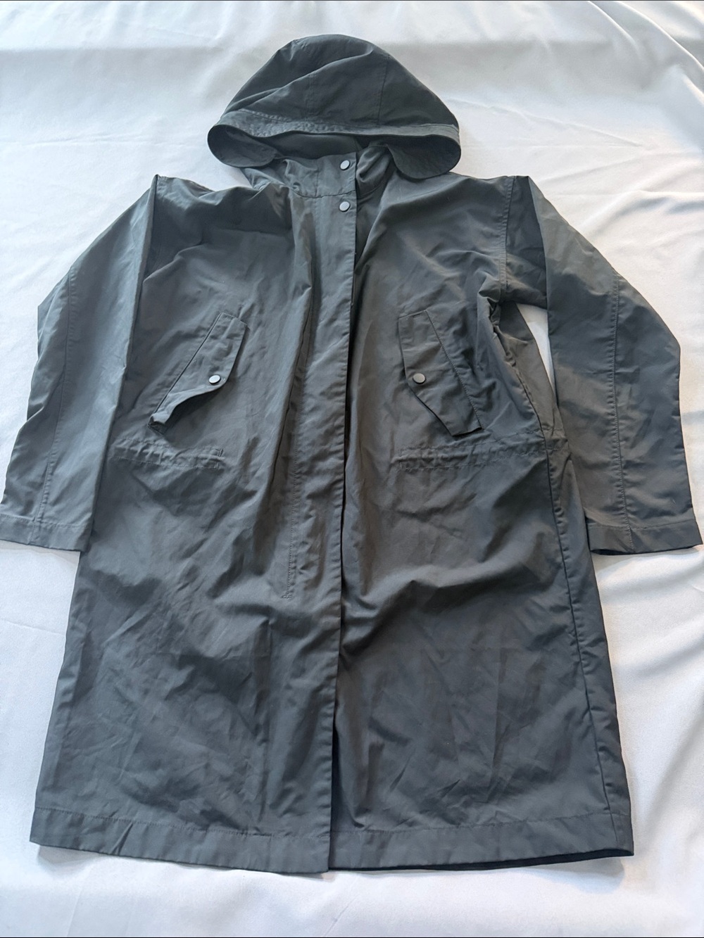 Everlane City Anorak hooded rain Jacket in black minimalist capsule Small - Picture 4 of 12